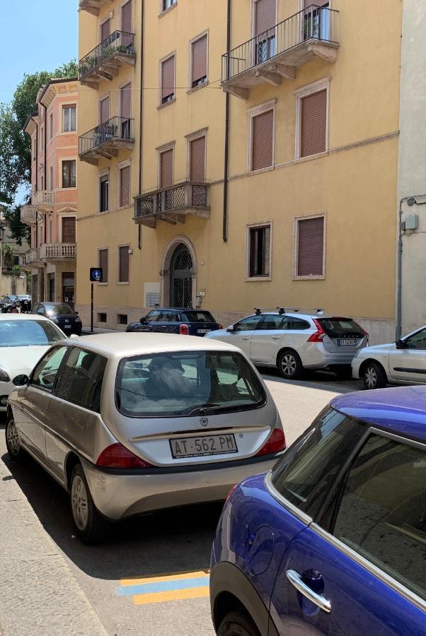 Residenza Ermanni Apartment Verona Centro Eksteriør billede