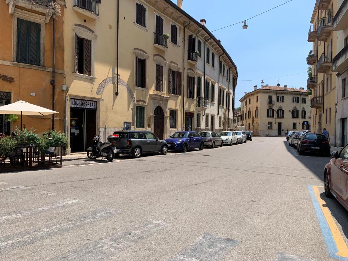 Residenza Ermanni Apartment Verona Centro Eksteriør billede